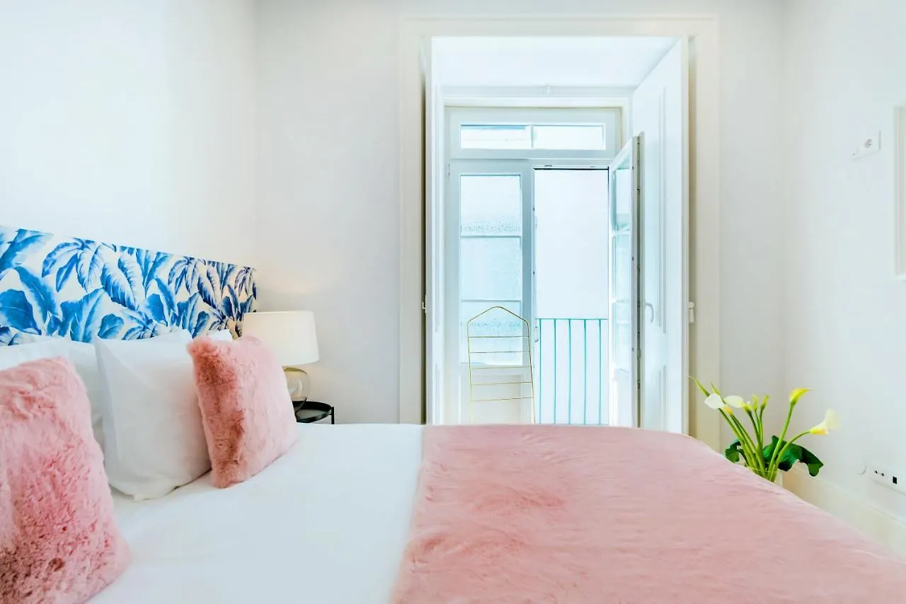 Life Is Good In Lisbon Baixa Apartment